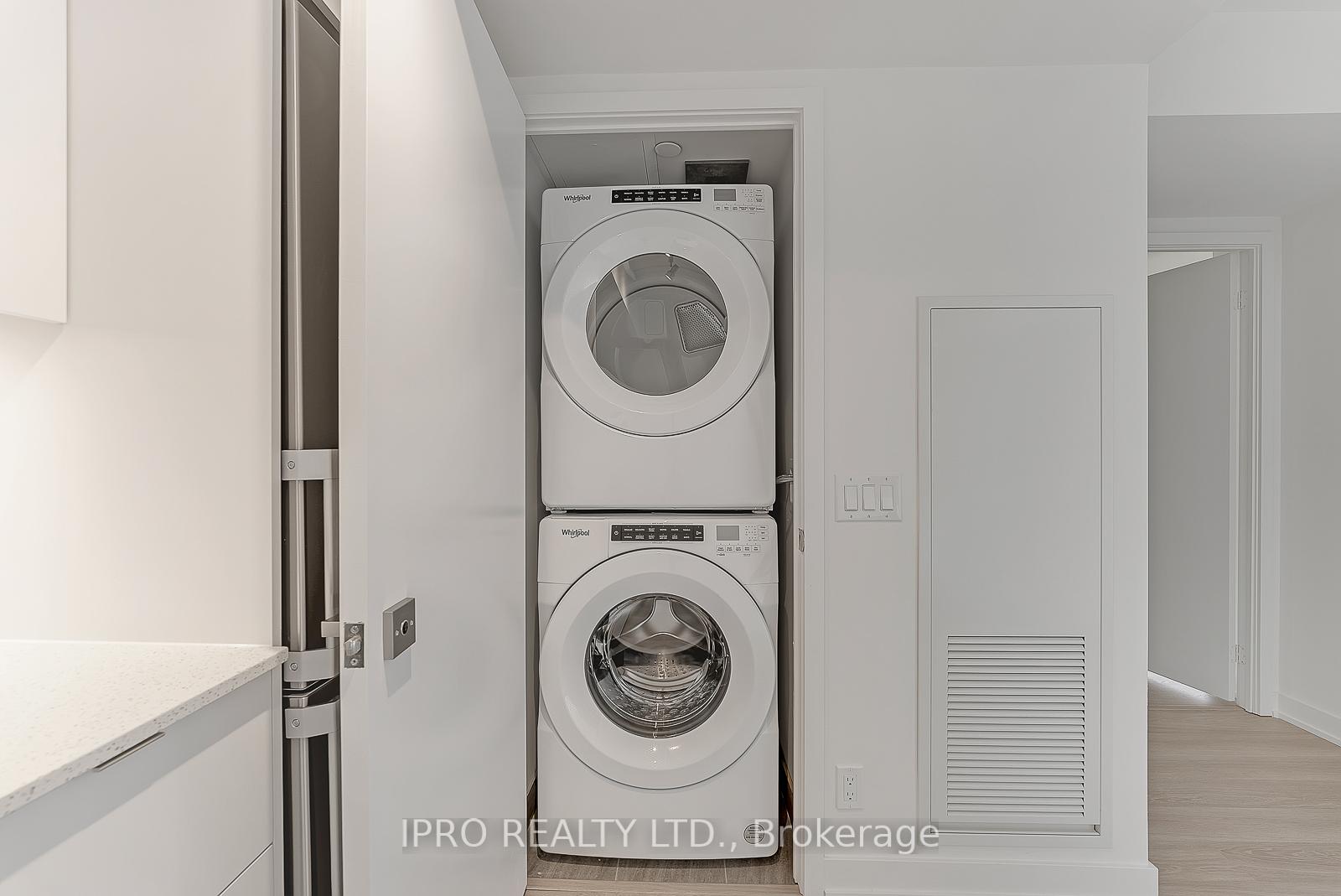 1 Bedroom Condo at 30 Tretti, Toronto For sale