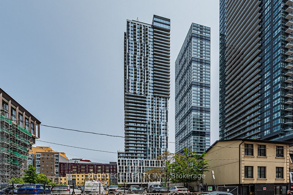 251 Jarvis