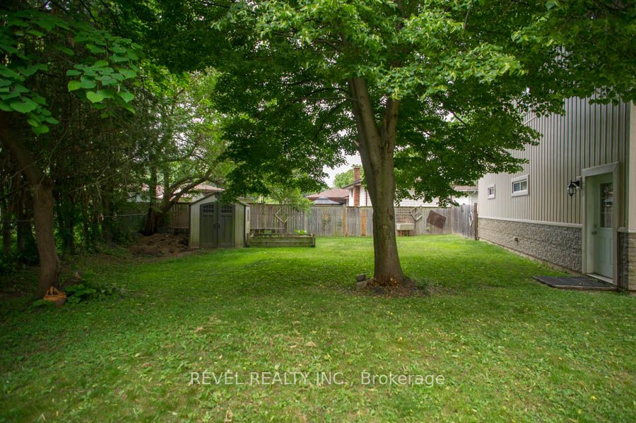40 Oakhill Drive