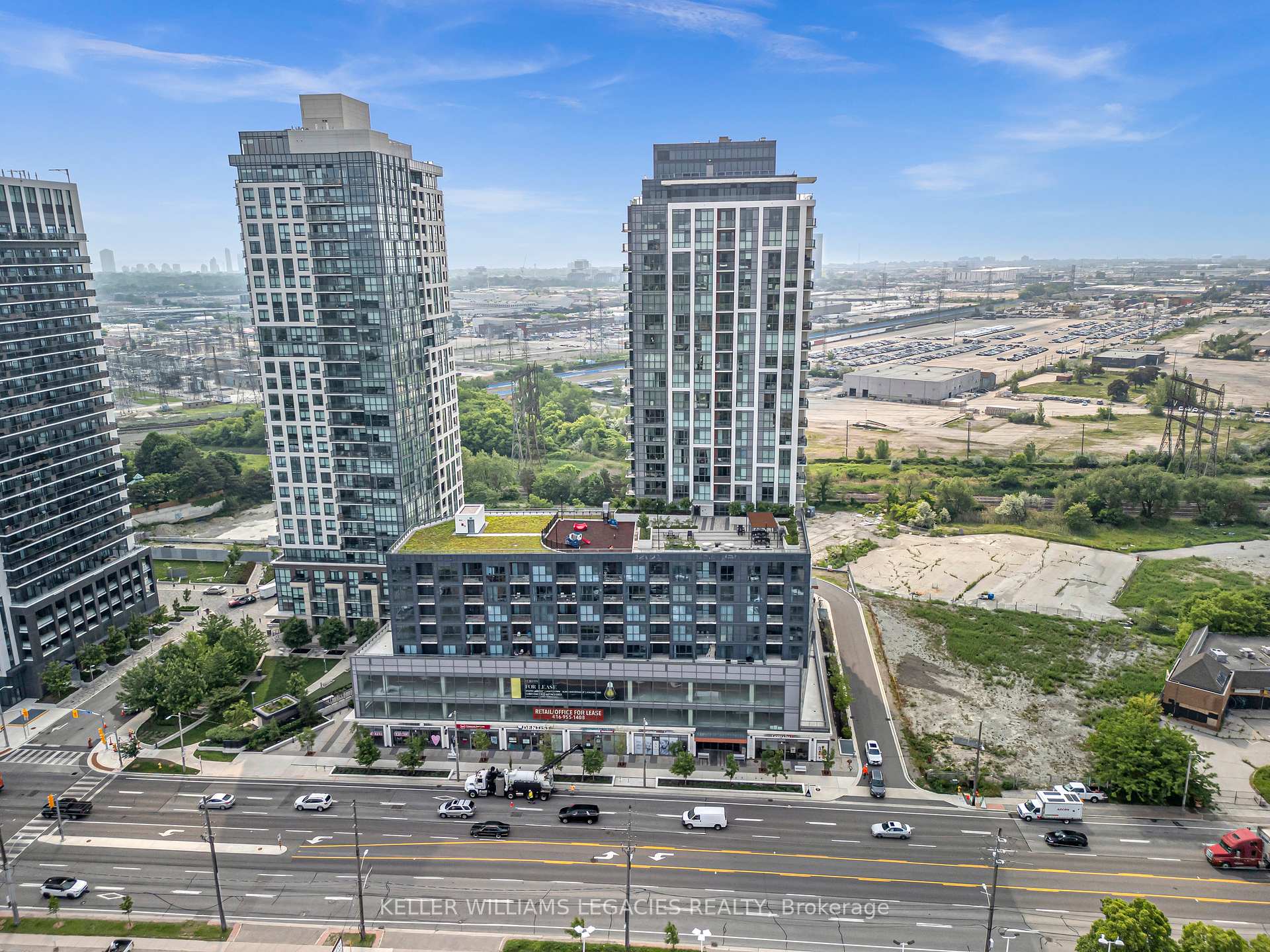 2 Bedrooms Condo at 50 Thomas Riley, Toronto For sale