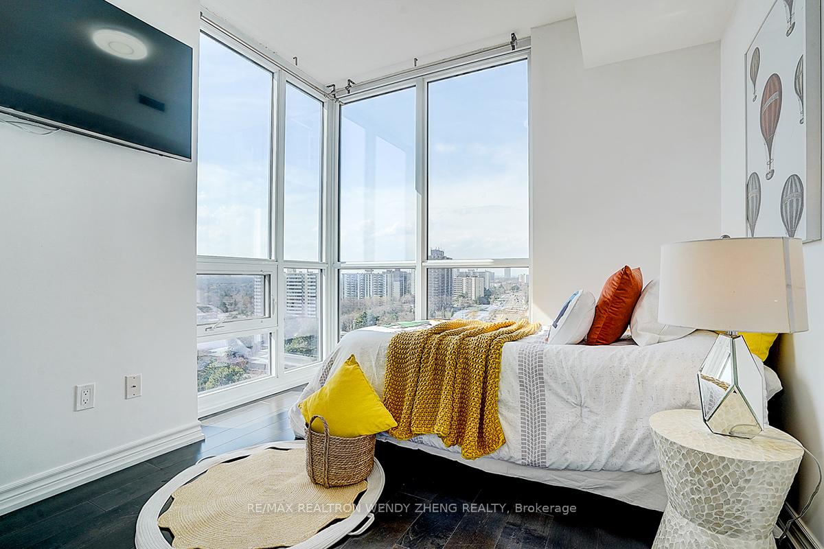 2 Bedrooms Condo at 52 Forest Manor, Toronto For sale