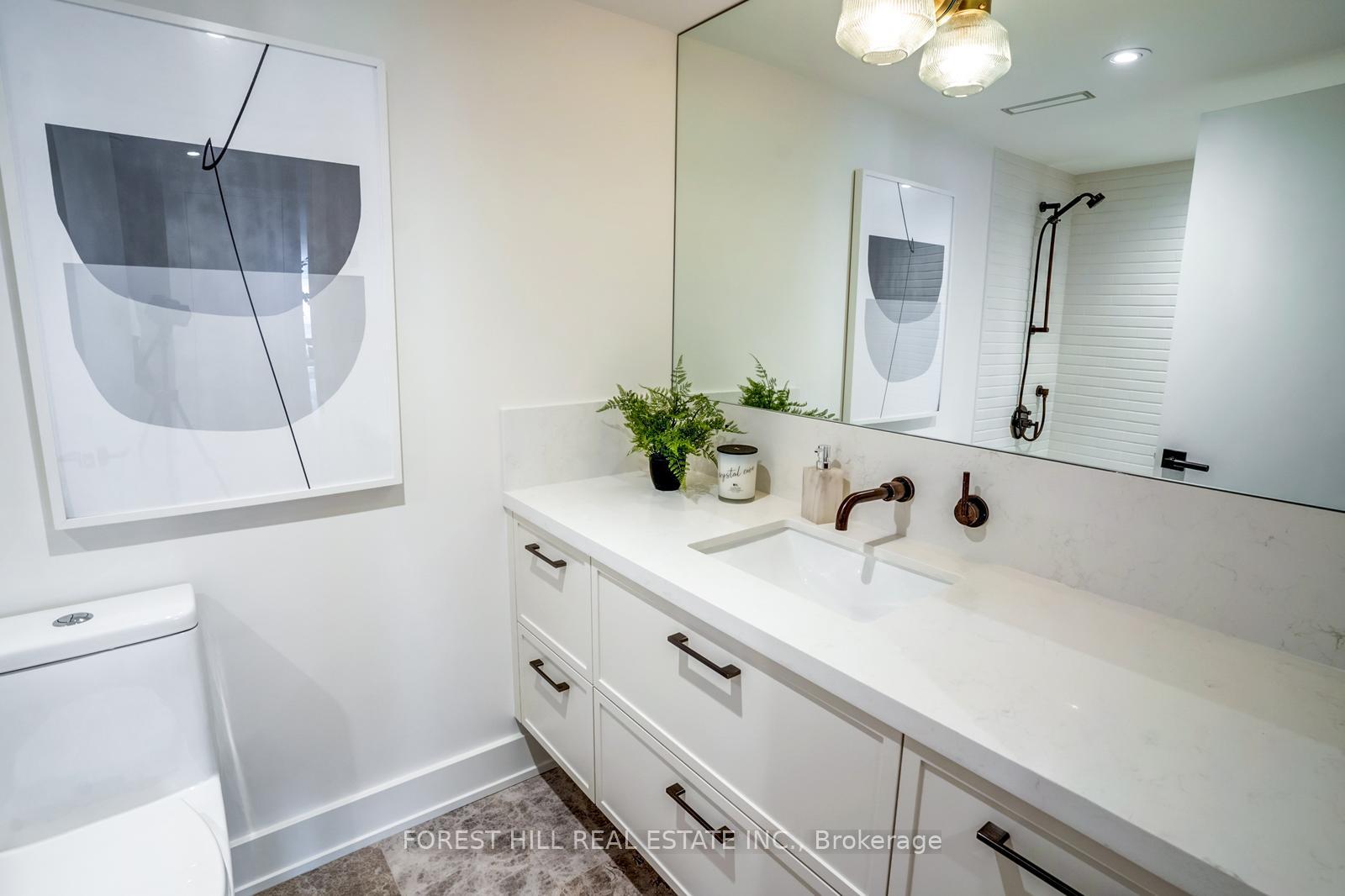 2 Bedrooms Condo at 1166 Bay, Toronto For sale