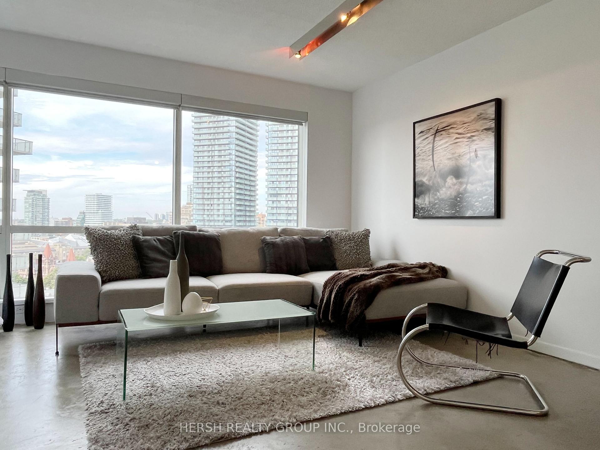 1 Bedroom Condo at 1001 Bay,  Toronto For sale