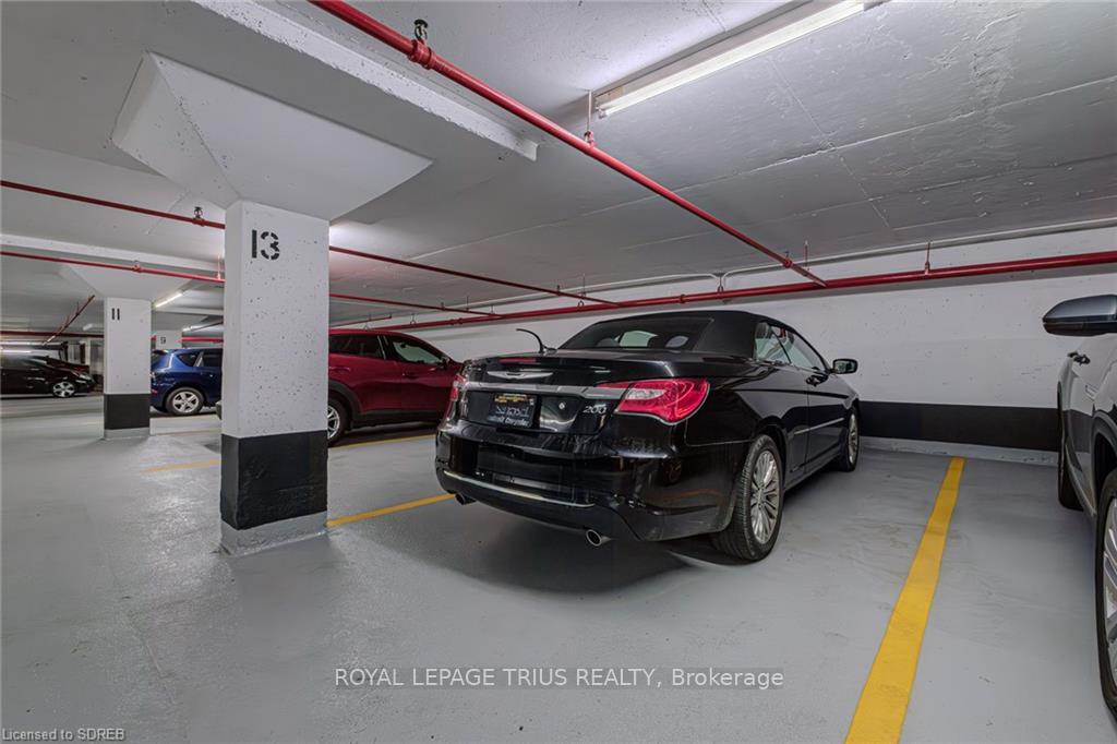 2 Bedrooms Condo at 6500 Montevideo,  Mississauga For sale