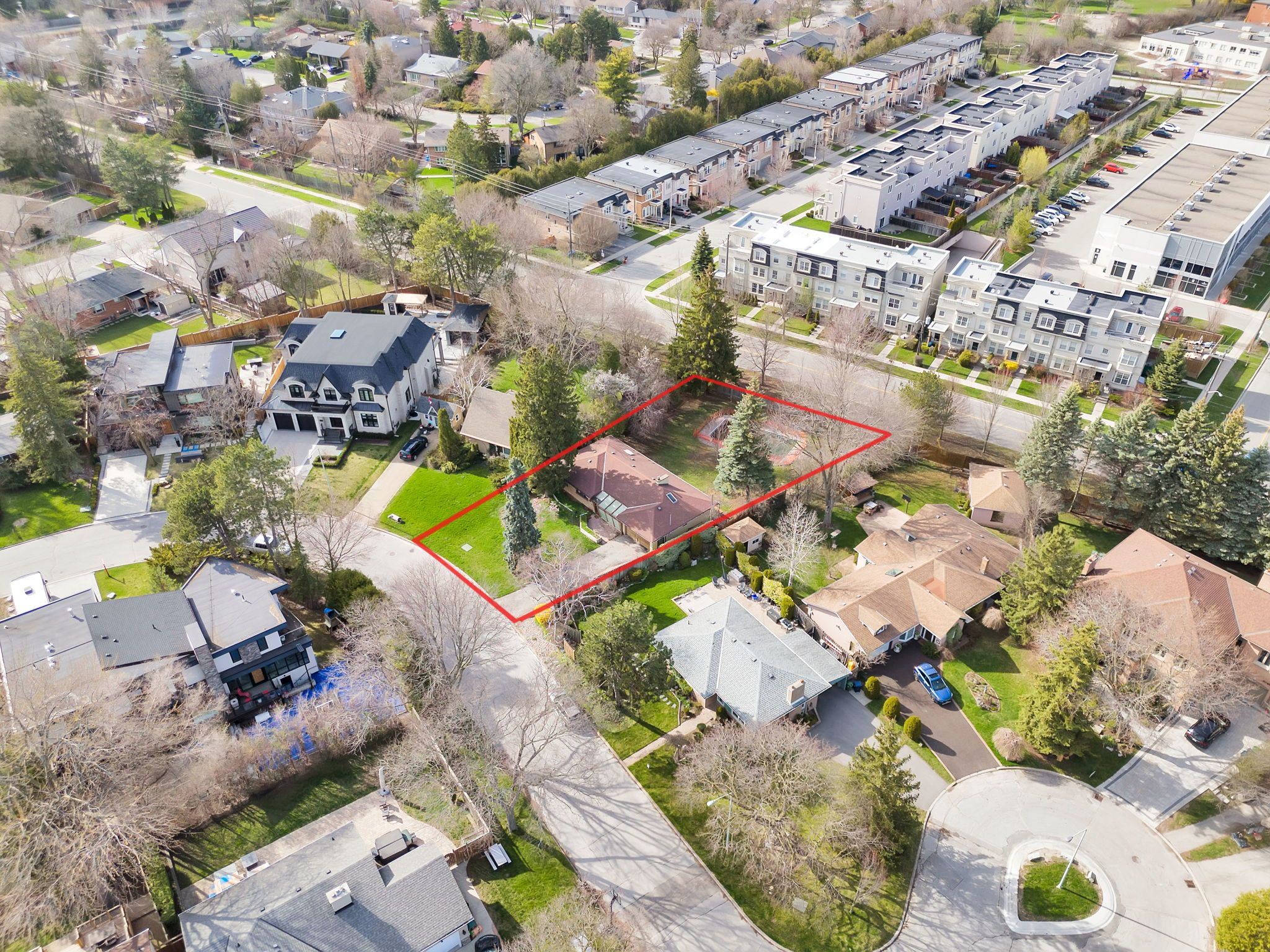 48 Chatfield Drive Toronto C13 Ontario M3B 1K5