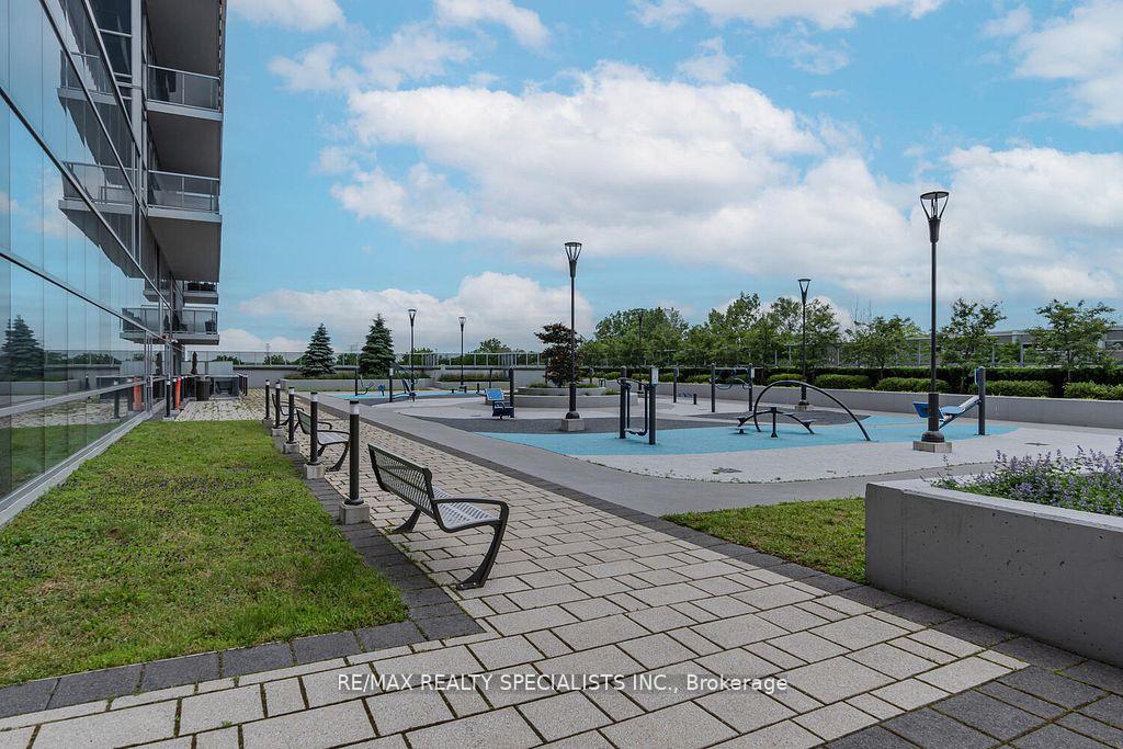 1 Bedroom Condo at 2087 Fairview, Burlington For sale