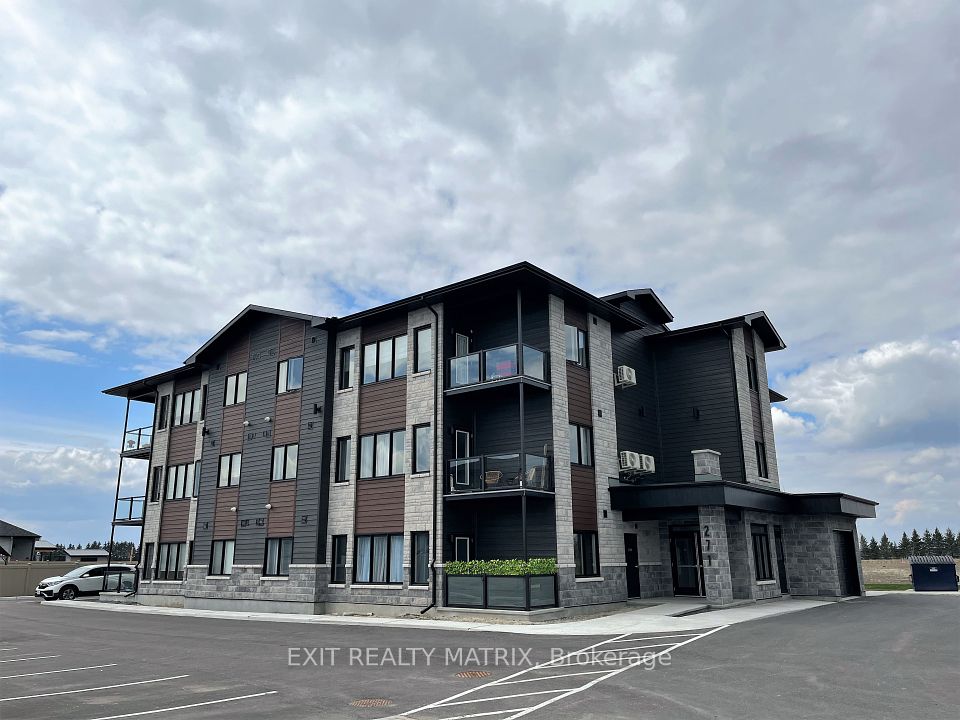 #103 - 271 Belfort Street, Russell, ON K0A 1W0