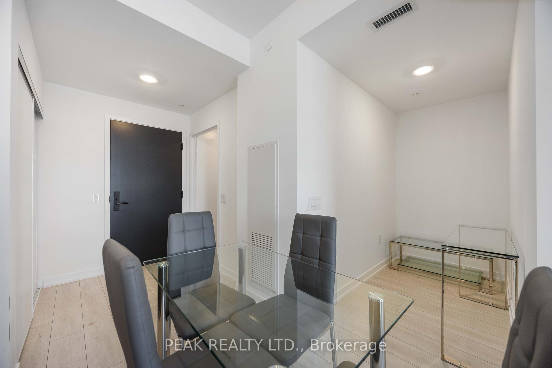 1 Bedroom Condo at 500 Dupont,  Toronto For sale