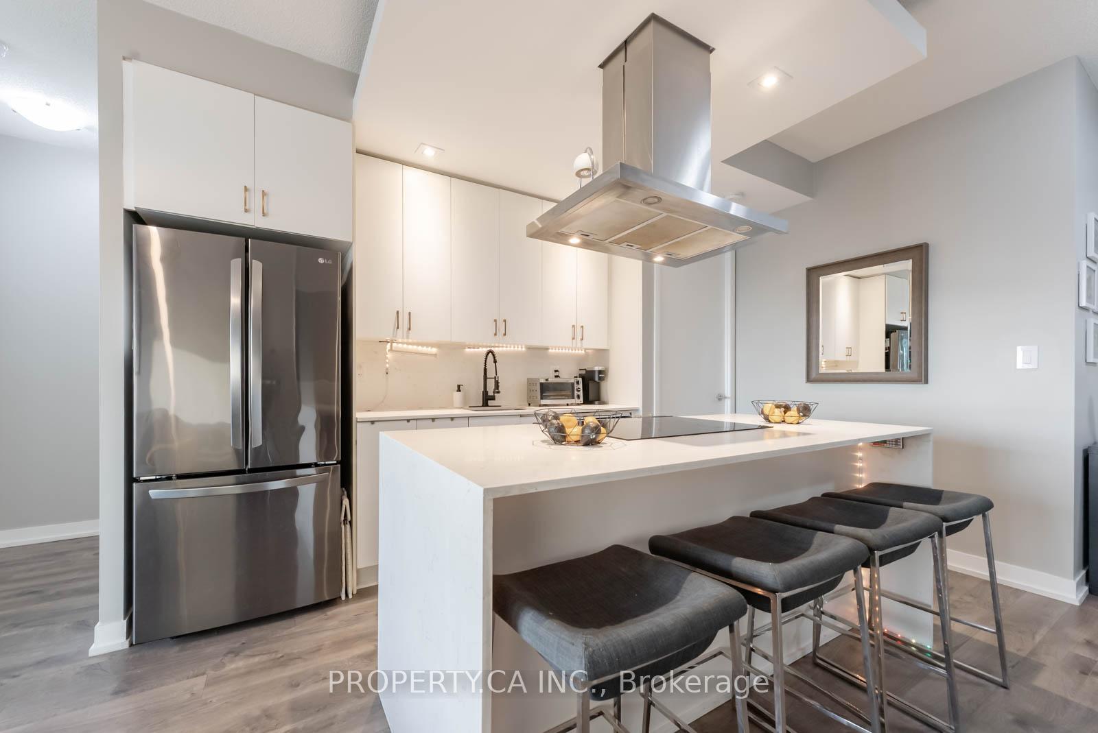 2 Bedrooms Condo at 165 Legion, Toronto For sale