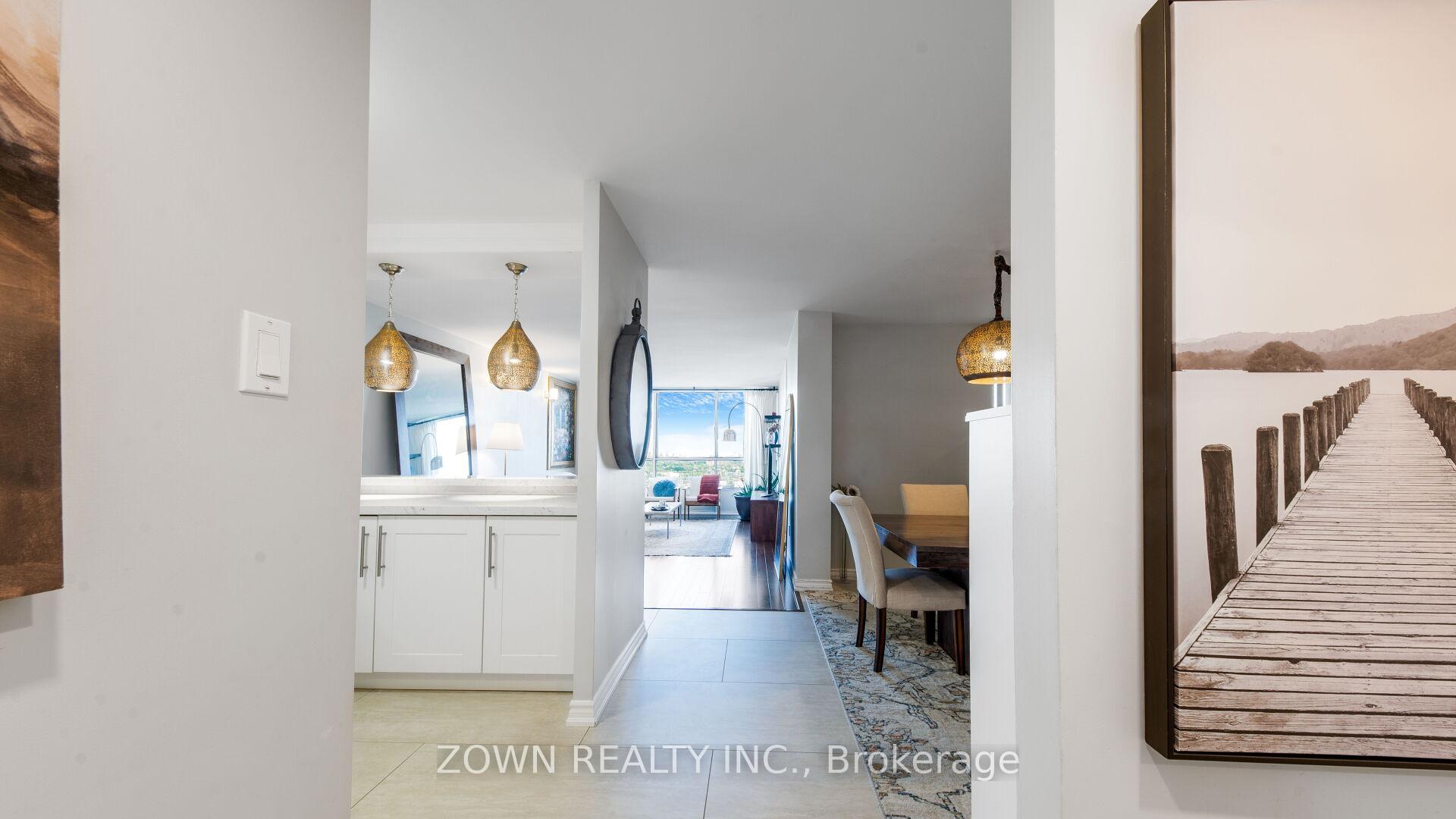 4 Bedrooms Condo at 10 Martha Eaton, Toronto For sale