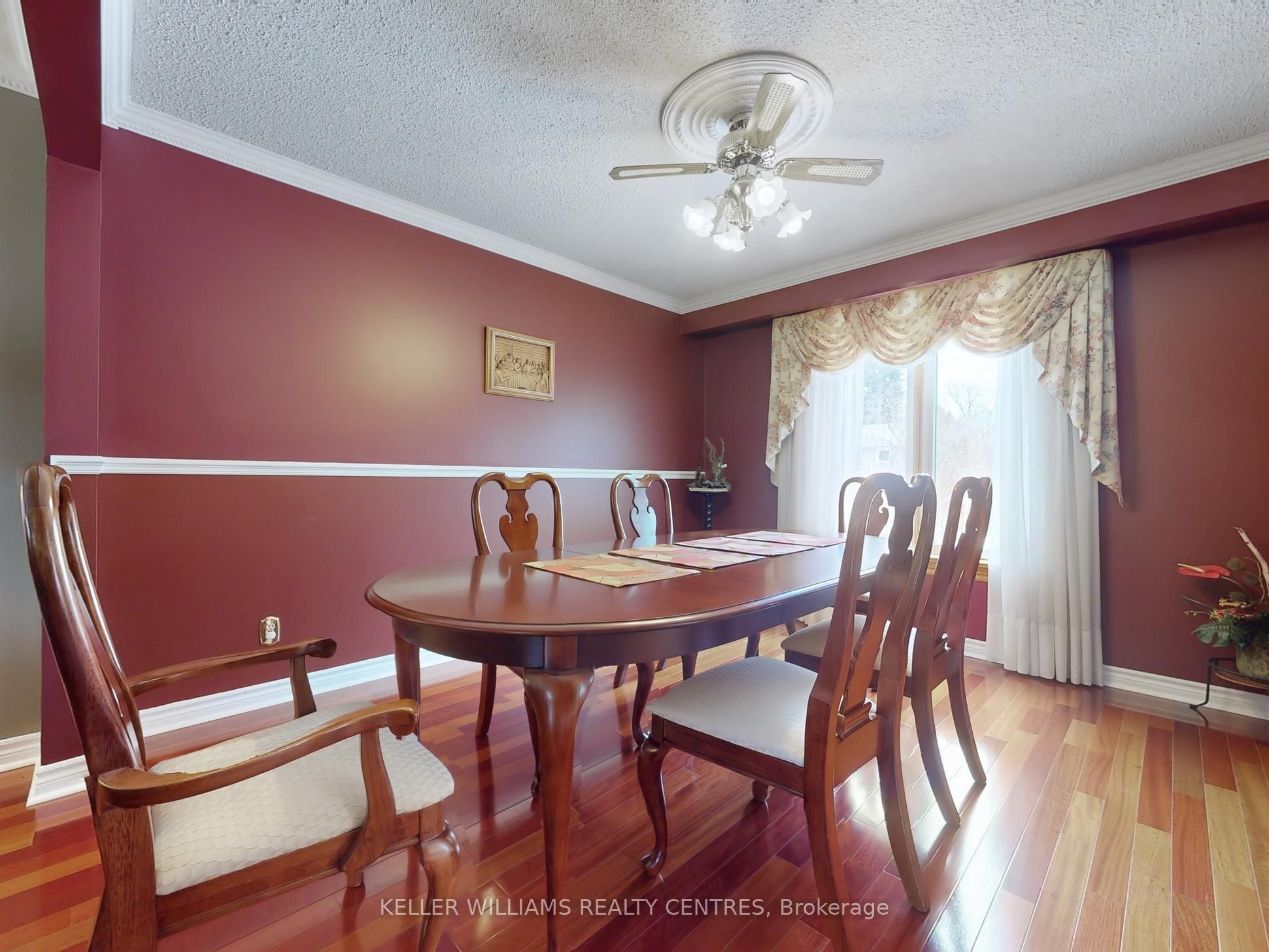 43 Mayvern Crescent