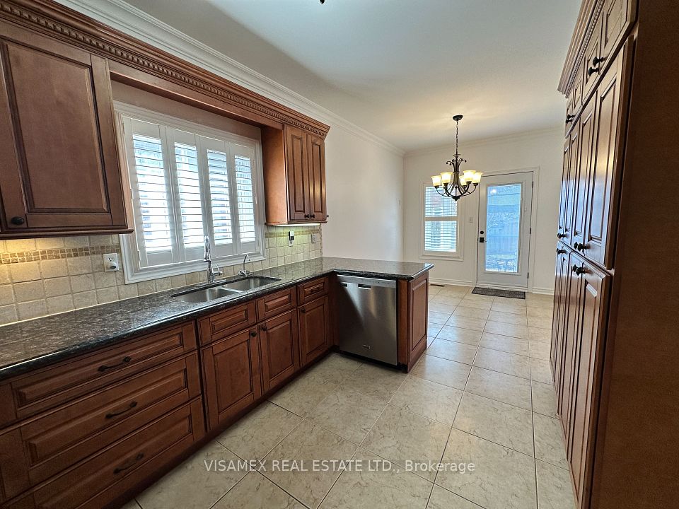 Main Floor Kitchen