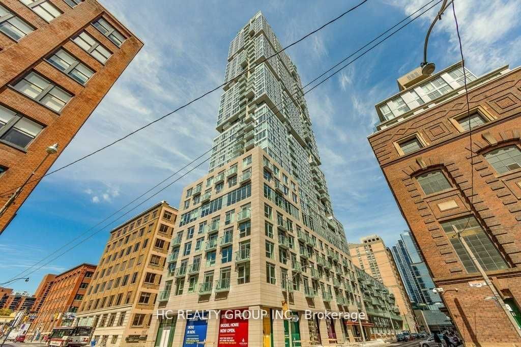 30 Nelson Street, #703