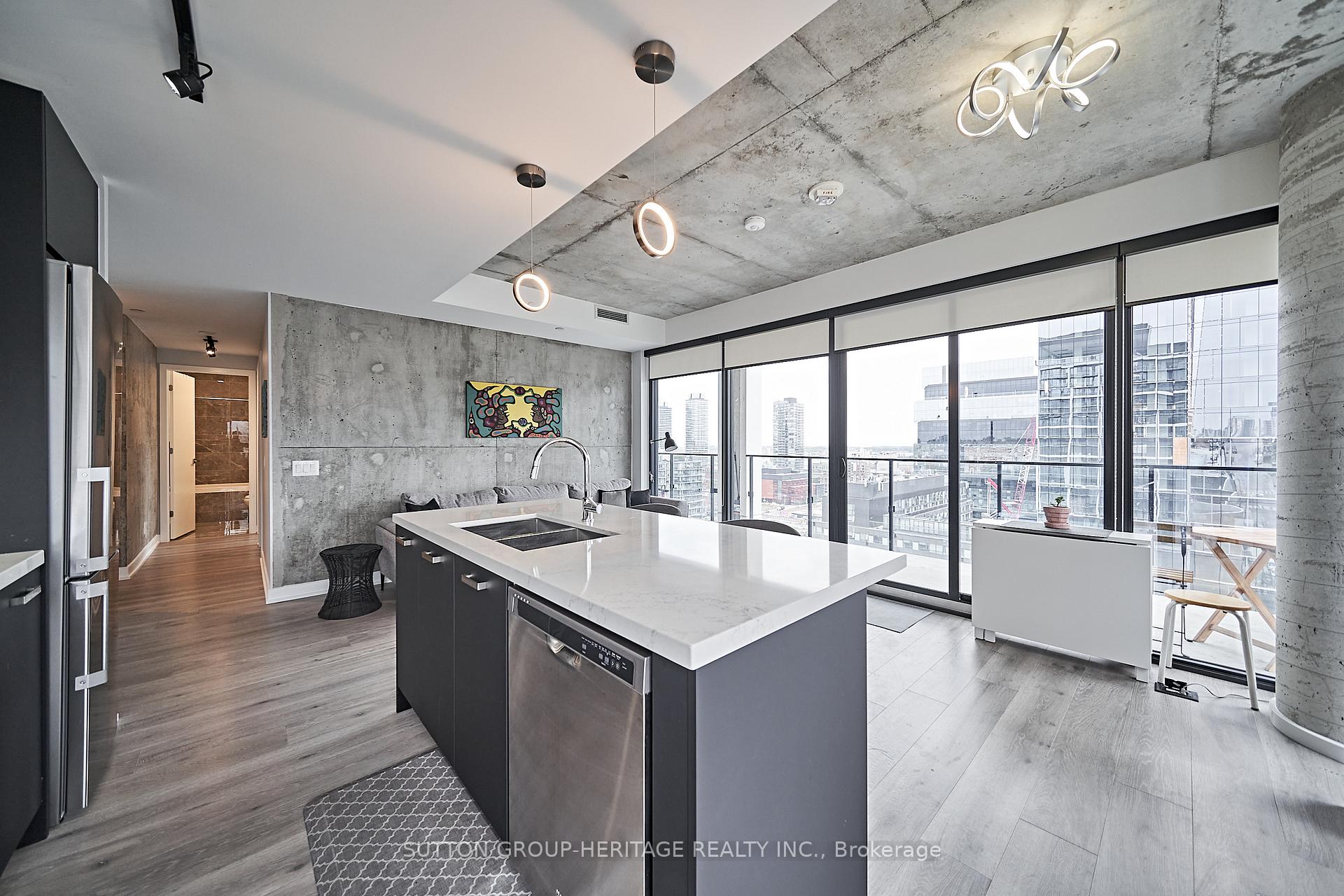 3 Bedrooms Condo at 55 Ontario,  Toronto For sale