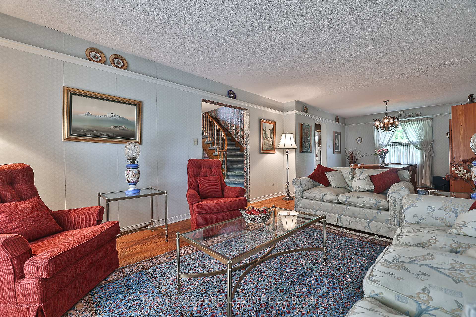 28 Waggoners Wells Lane
