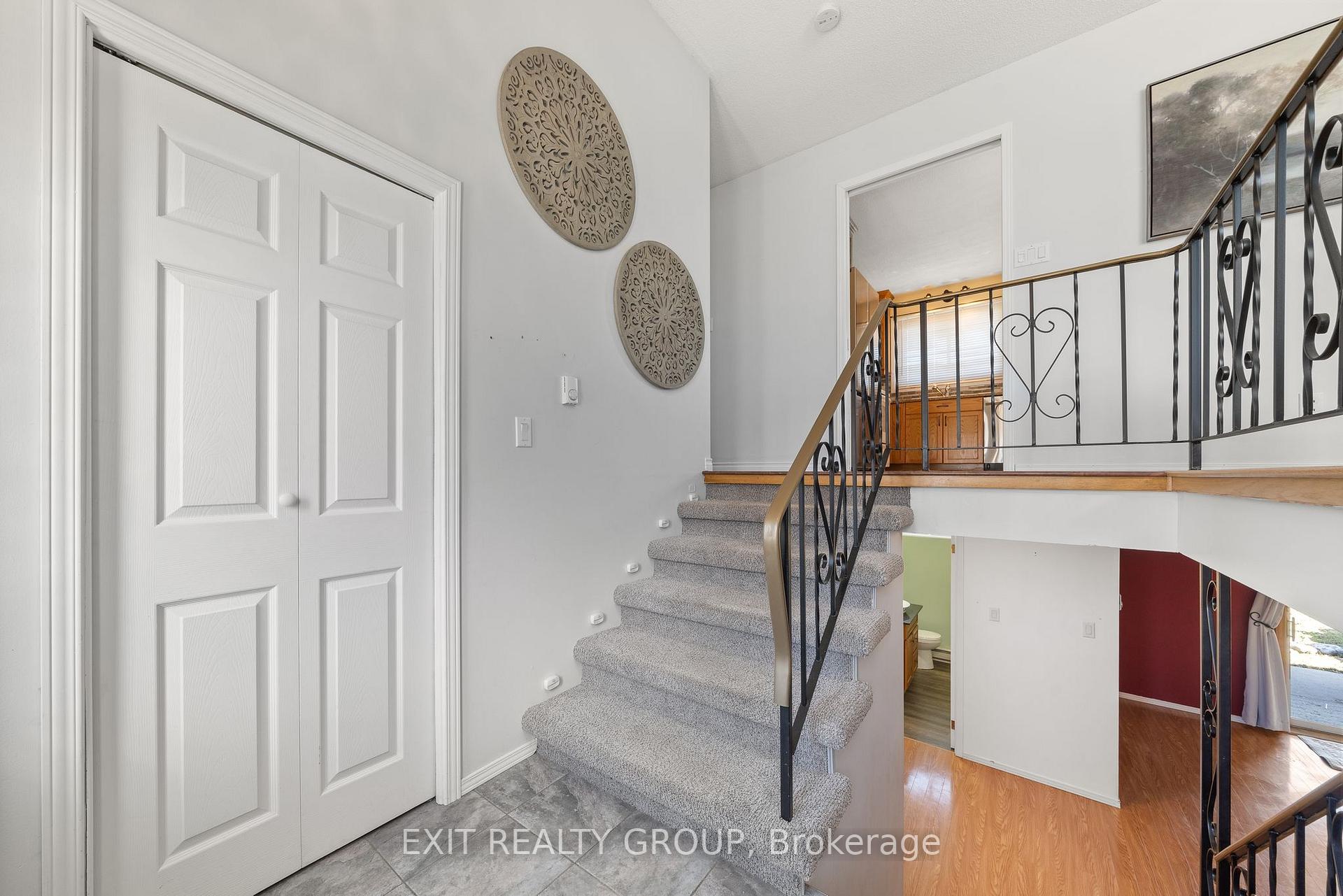 37 Glenn Drive, Quinte West, ON K8V 6C7