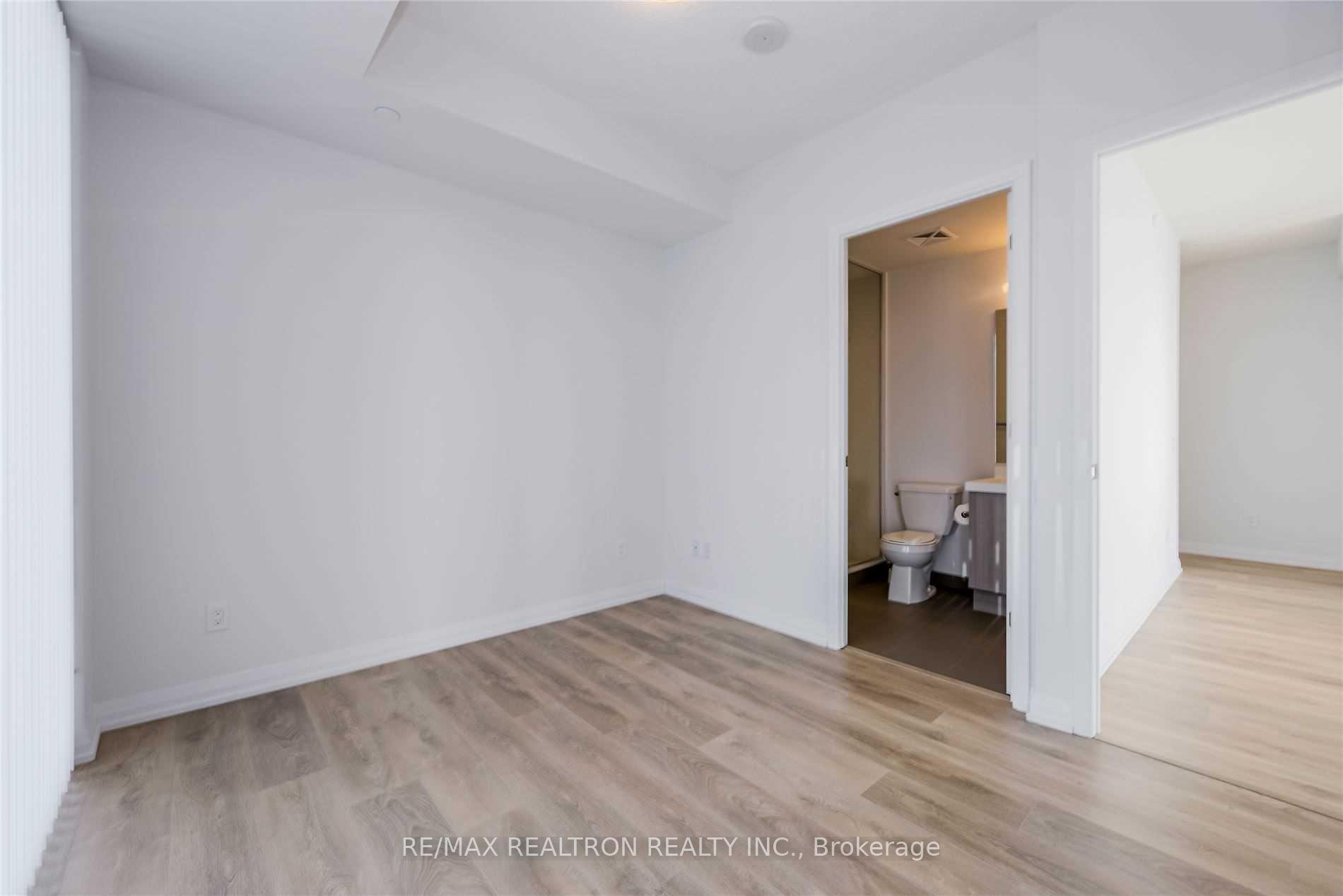 2 Bedrooms Condo at 7895 Jane, Vaughan For sale