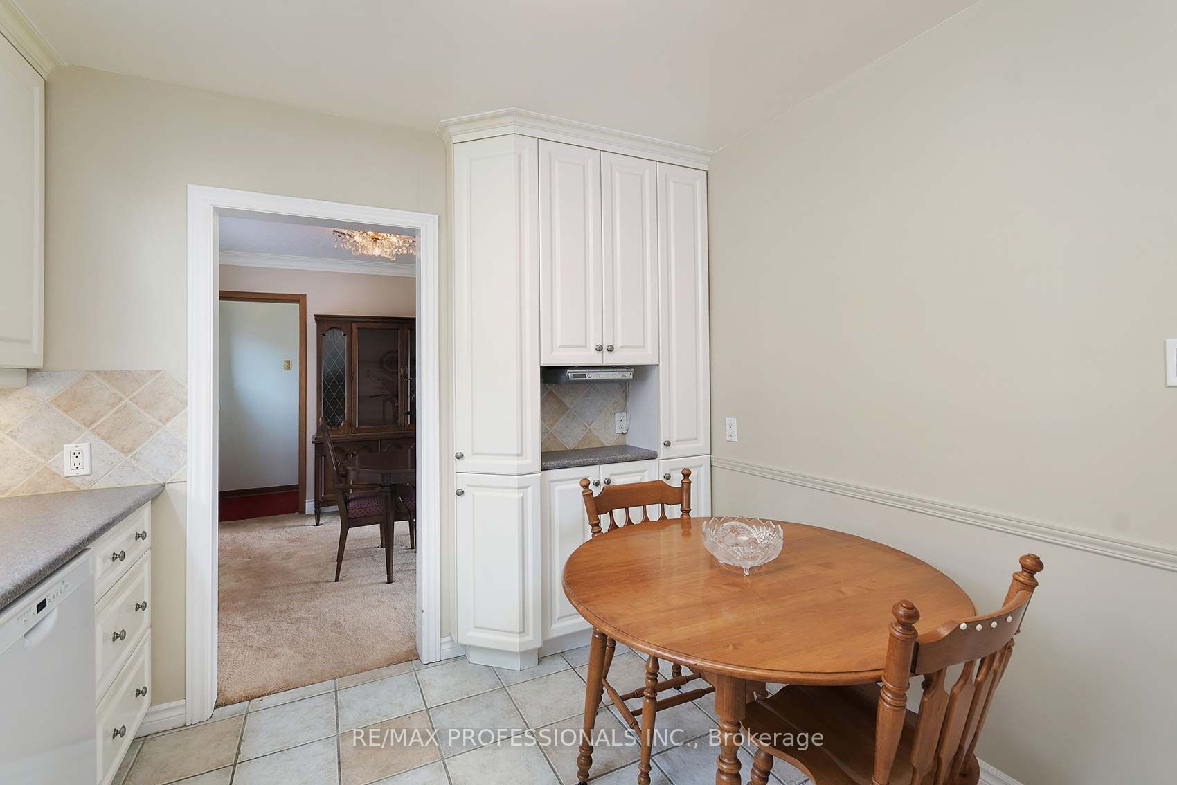14 Baskerville Crescent