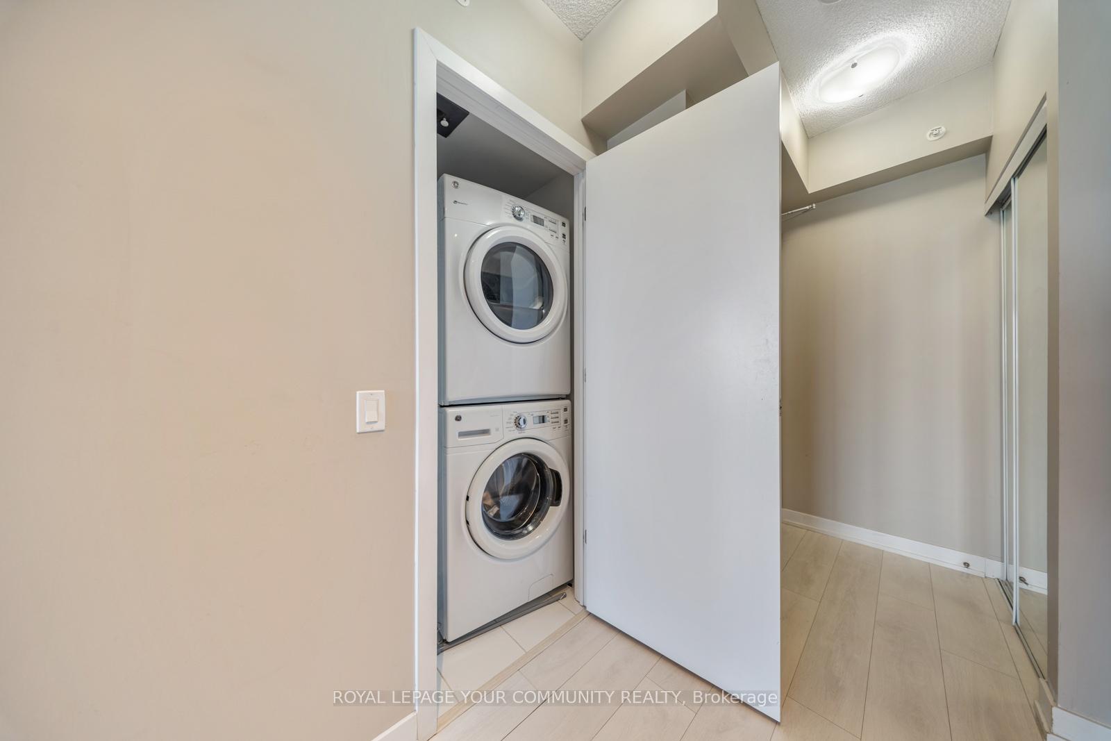 1 Bedroom Condo at 2200 Lakeshore, Toronto For sale