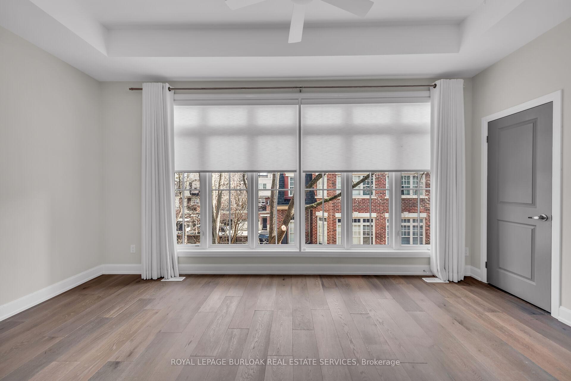 3 Bedrooms Condo at 509 Elizabeth,  Burlington For sale
