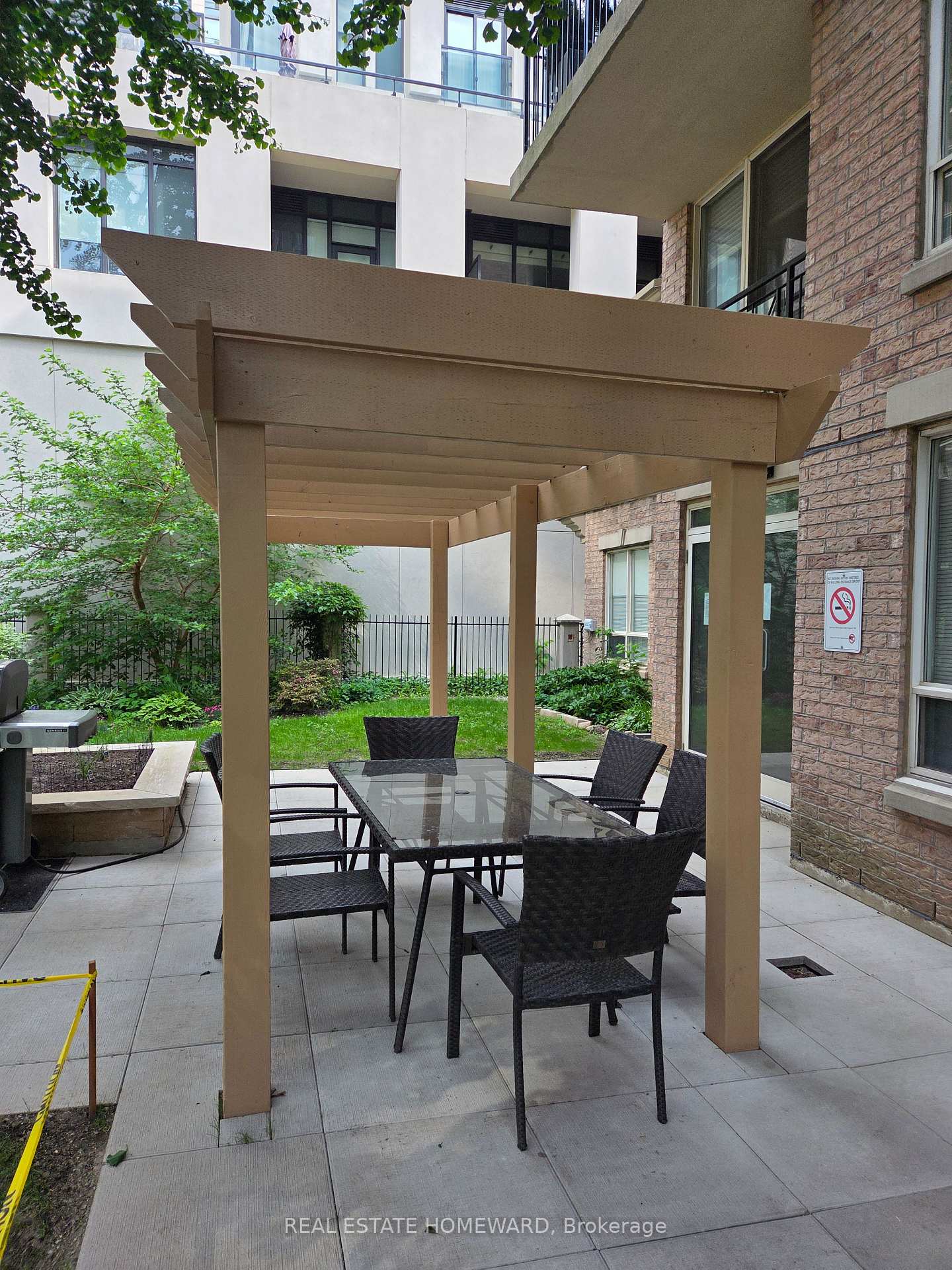 1 Bedroom Condo at 188 Redpath, Toronto For sale