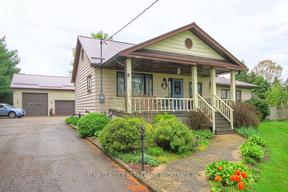 8200 Falconbridge Drive, Strathroy-Caradoc, ON N0L 1W0