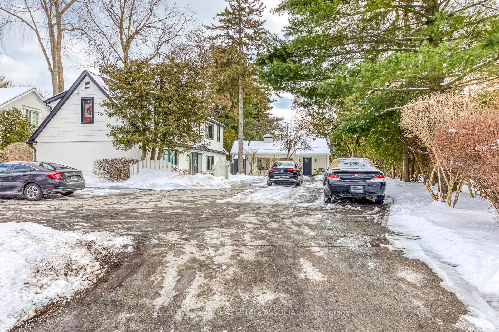 1182 Linbrook Road, #4