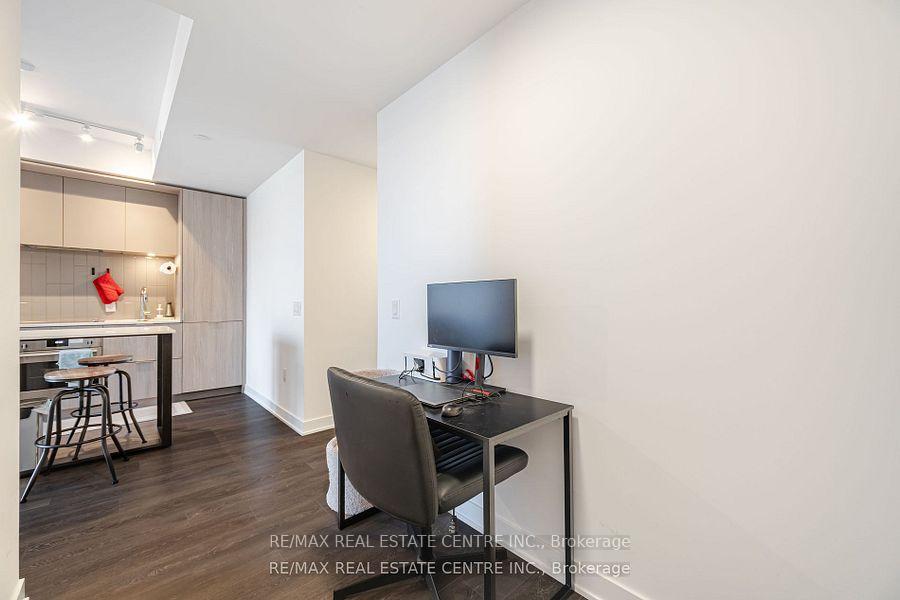 2 Bedrooms Condo at 130 River, Toronto For sale