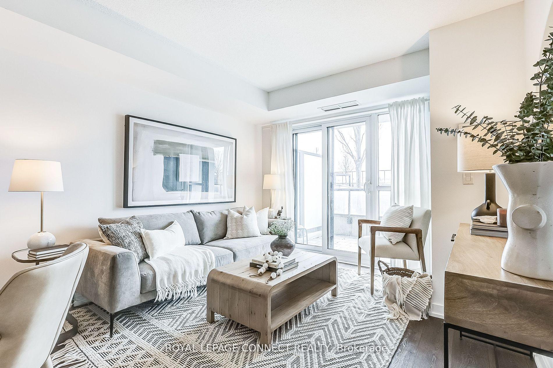 1 Bedroom Condo at 8 Trent, Toronto For sale