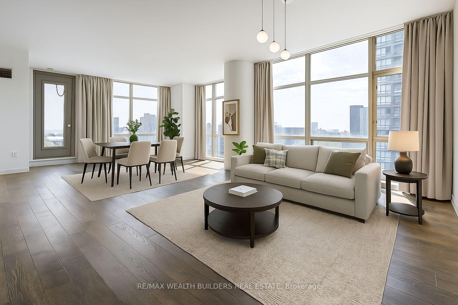 3 Bedrooms Condo at 35 Mariner, Toronto For sale