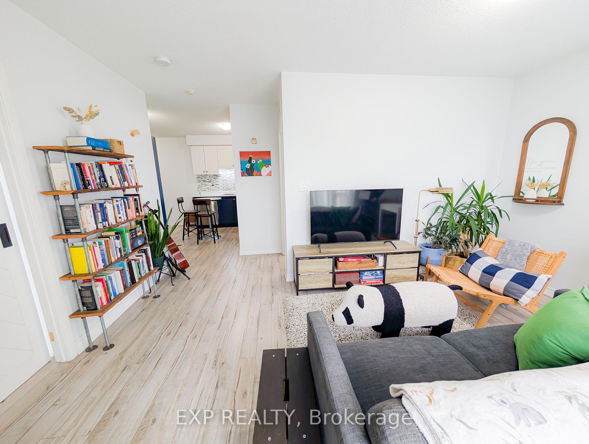 2 Bedrooms Condo at 2464 Weston, Toronto For sale