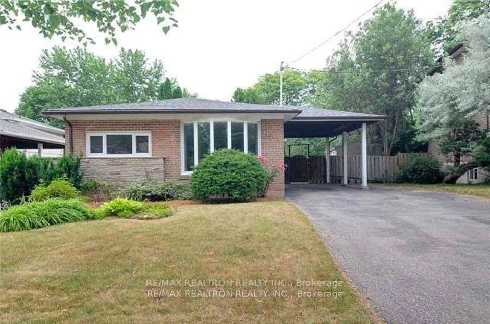 16 Trailside Drive
