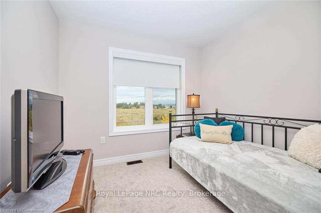 3 Bedrooms Condo at 288 Glover, Hamilton For sale