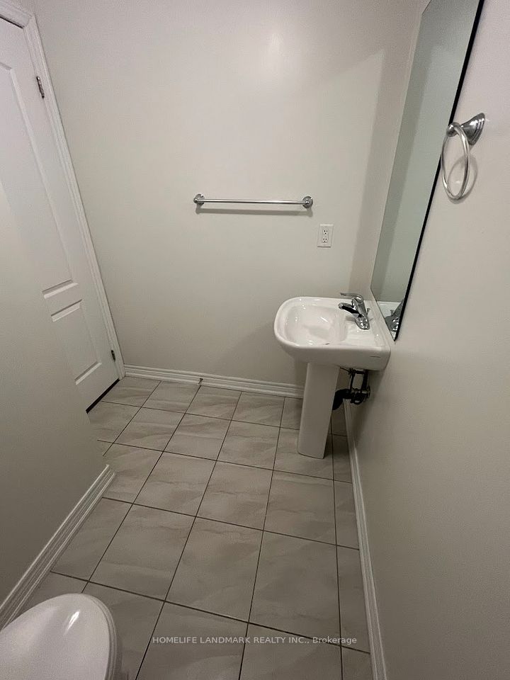 https://trreb-image.ampre.ca/PDC6J9wuyrwH95ryBrb7_6CeTft_lOTzfPXfOJfe6C0/rs:fit:960:960/wm:.5:so:0:50:.4/wmsh:10/wmt:PHNwYW4gZm9yZWdyb3VuZD0nd2hpdGUnIGZvbnQ9JzY4Jz5IT01FTElGRSBMQU5ETUFSSyBSRUFMVFkgSU5DLiwgQnJva2VyYWdlPC9zcGFuPg/cb:20250522175116/L3RycmViL2xpc3RpbmdzLzQwLzg1Lzg1LzIyL3AvMThkNWEyODMtZjgyNi00OTQwLTg3MjYtNDYyZTFmYmY5Y2U1LmpwZw.jpg