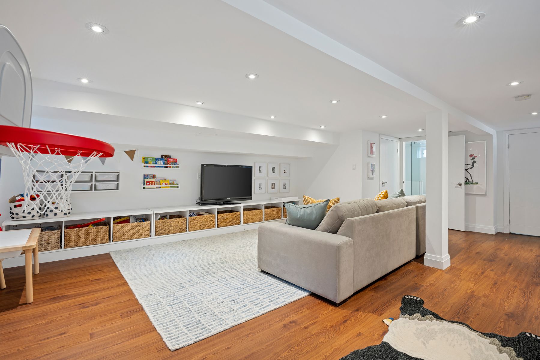 356 Lauder Avenue