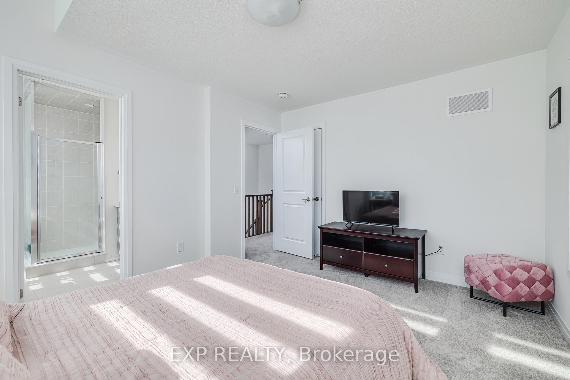 3 Bedrooms Condo at 469 Provident, Hamilton For sale