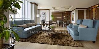 2 Bedrooms Condo at 15 Viking, Toronto For sale