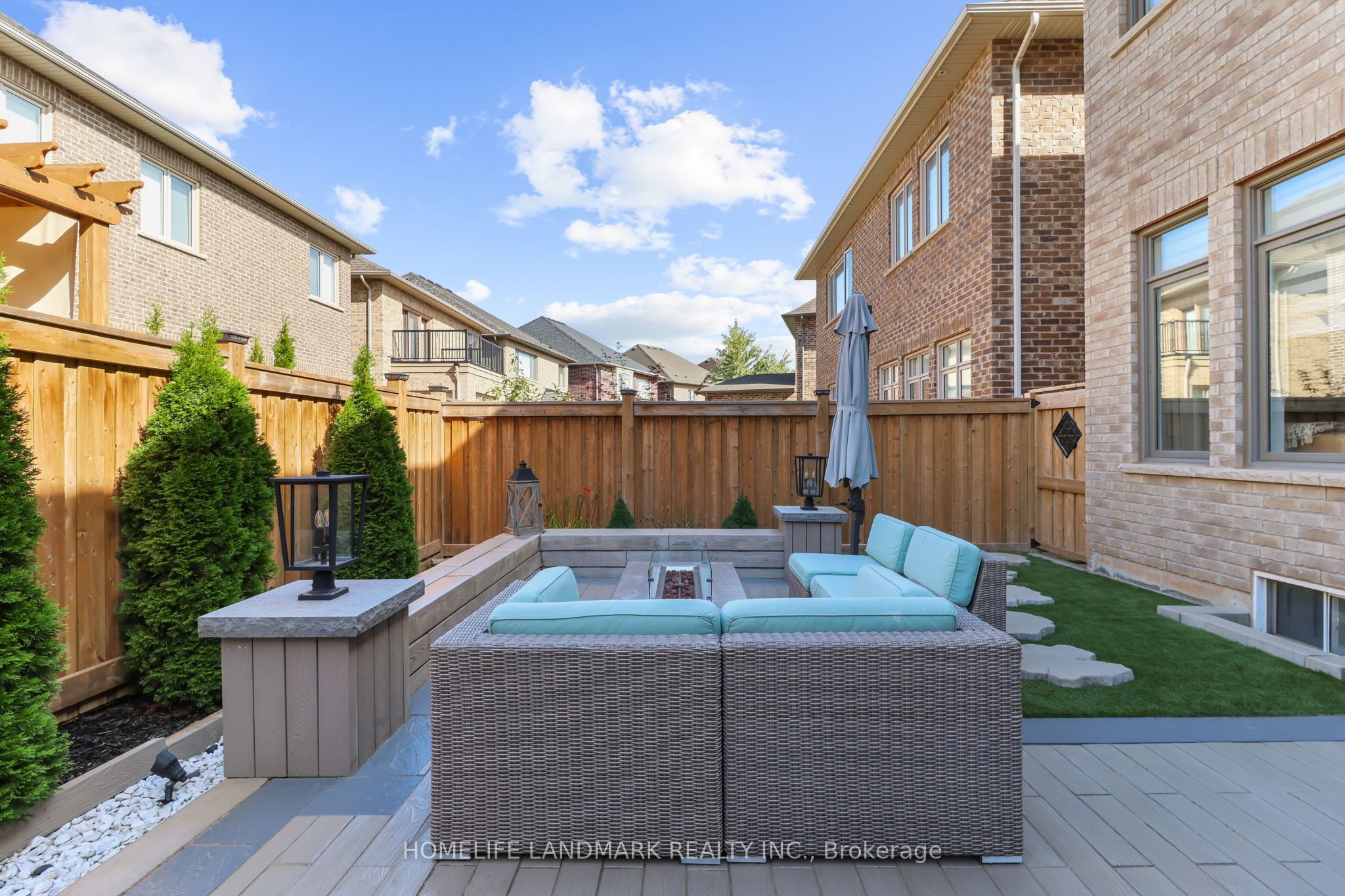 3183 Daniel Way