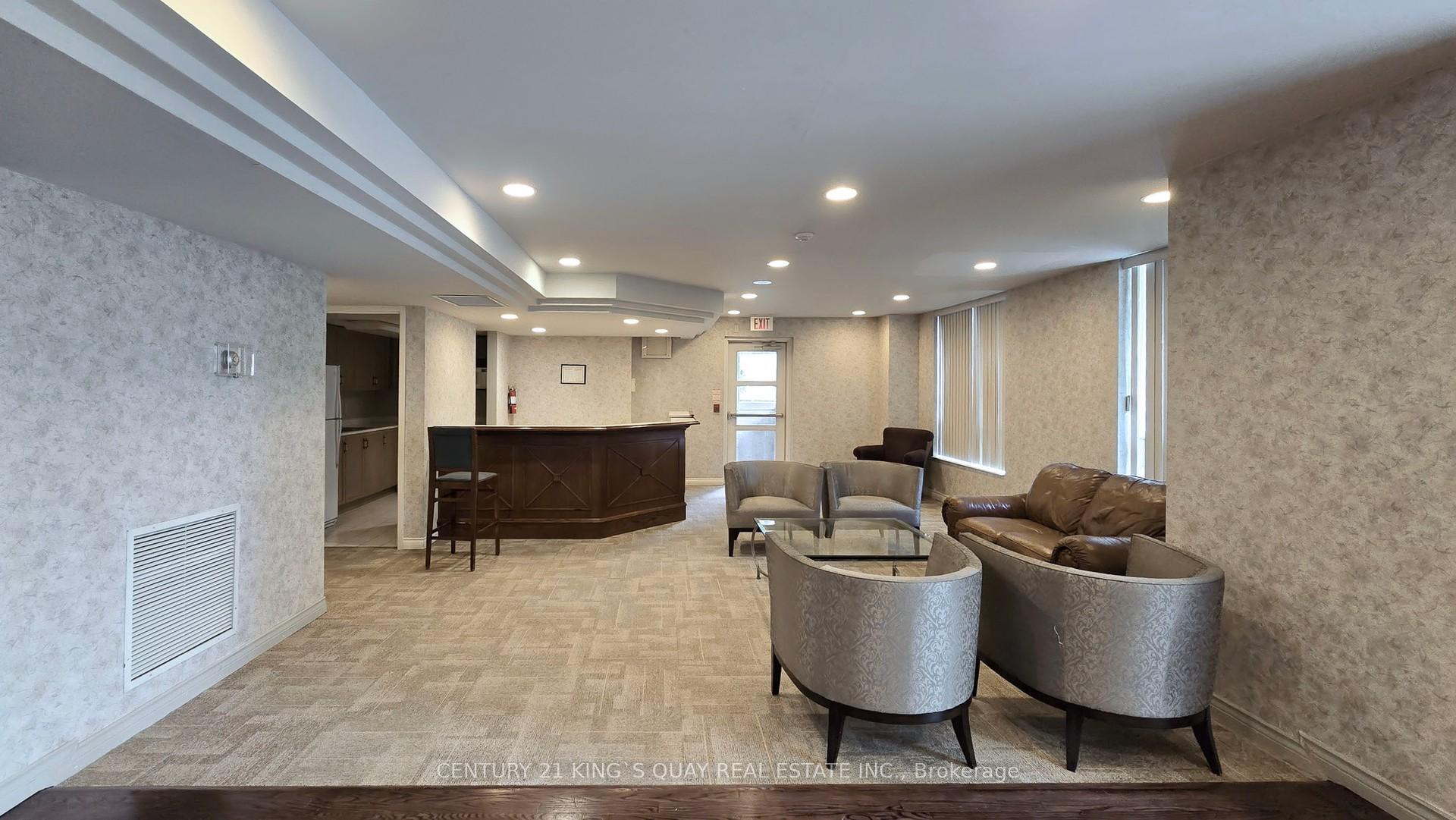 2 Bedrooms Condo at 18 Pemberton, Toronto For sale