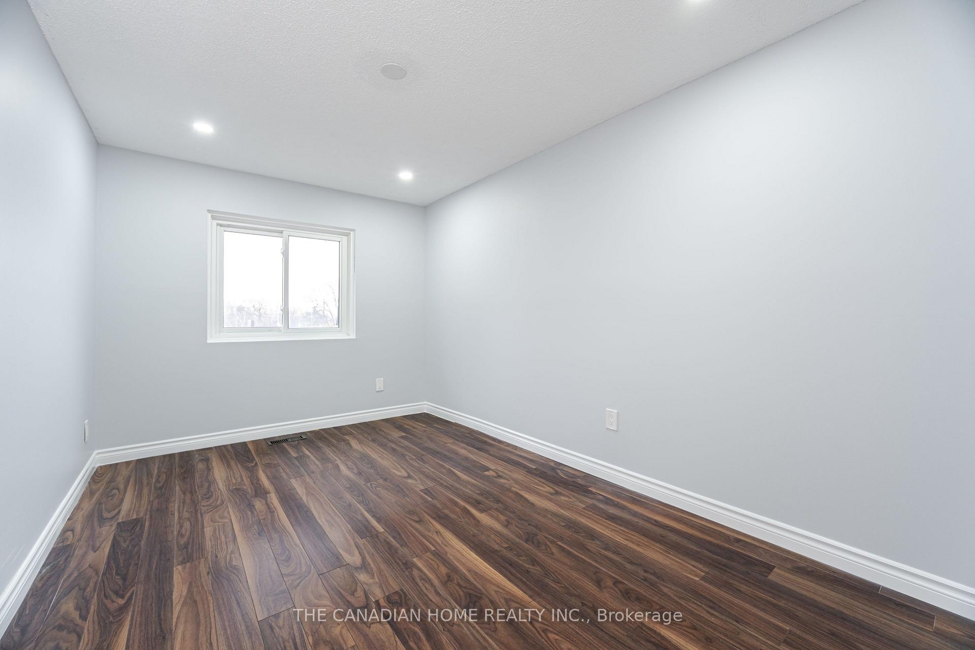 3 Bedrooms Condo at 4662 Kingston, Toronto For sale