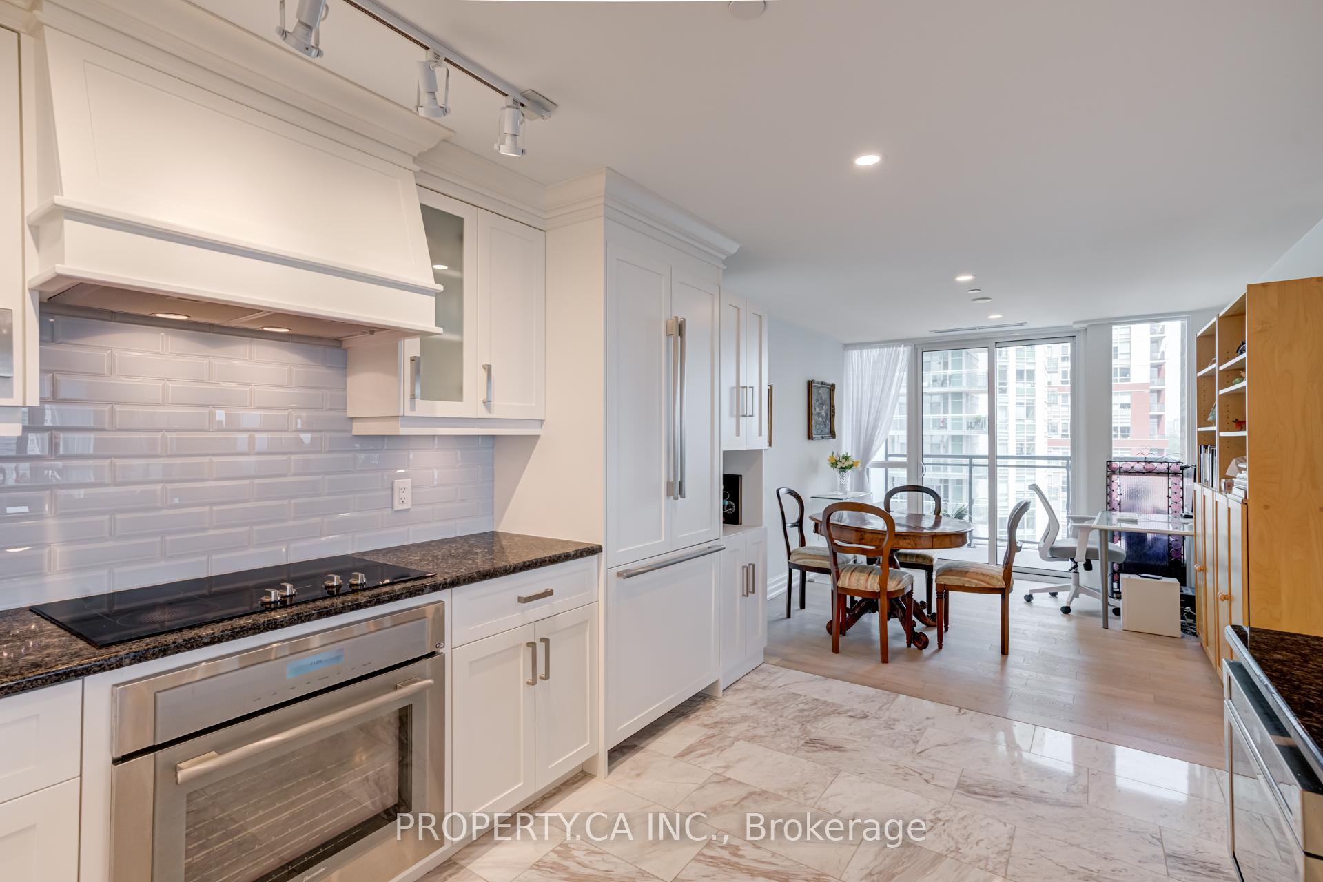 3 Bedrooms Condo at 2060 Lakeshore, Burlington For sale