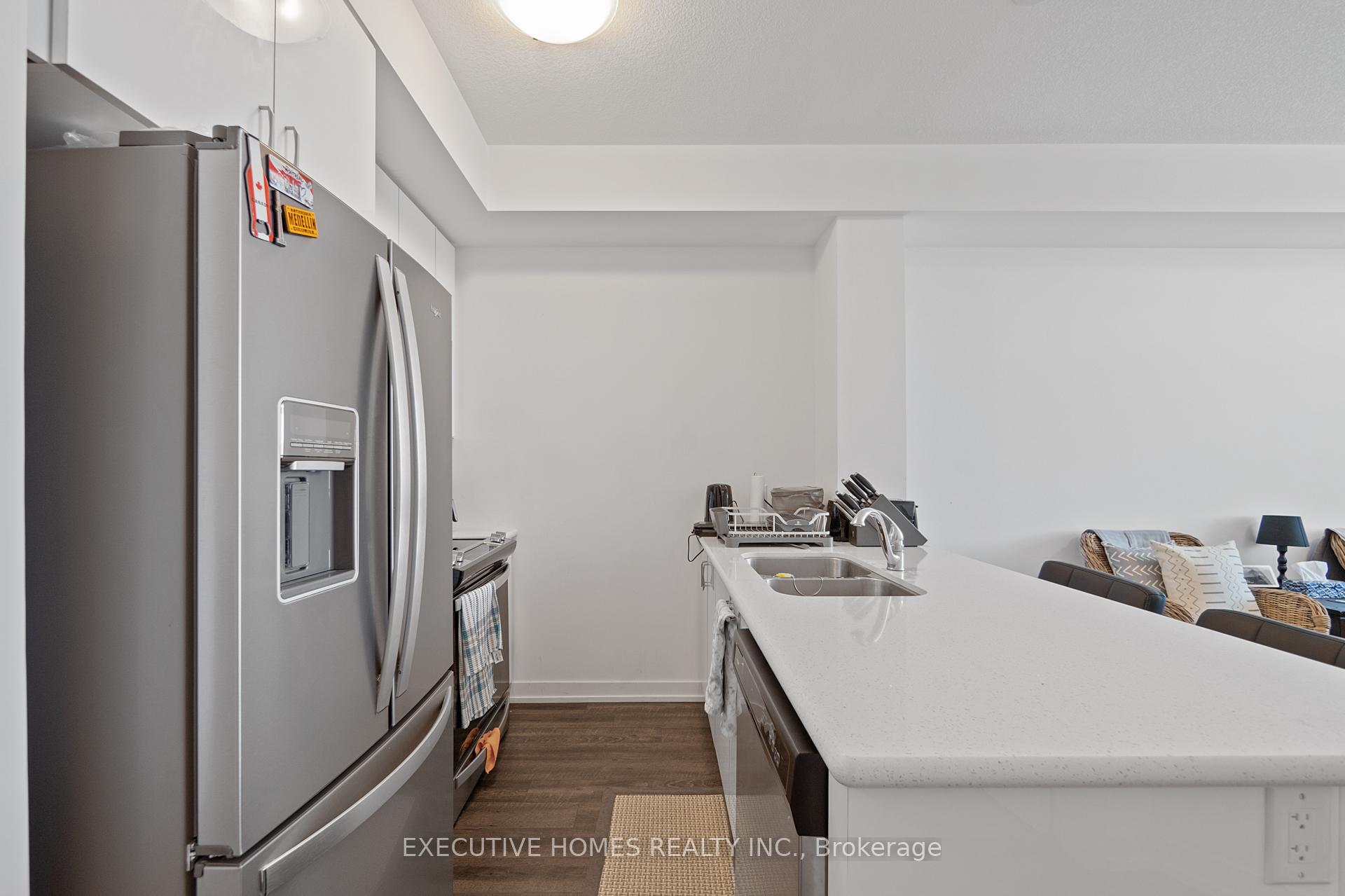 2 Bedrooms Condo at 450 Dundas, Hamilton For sale