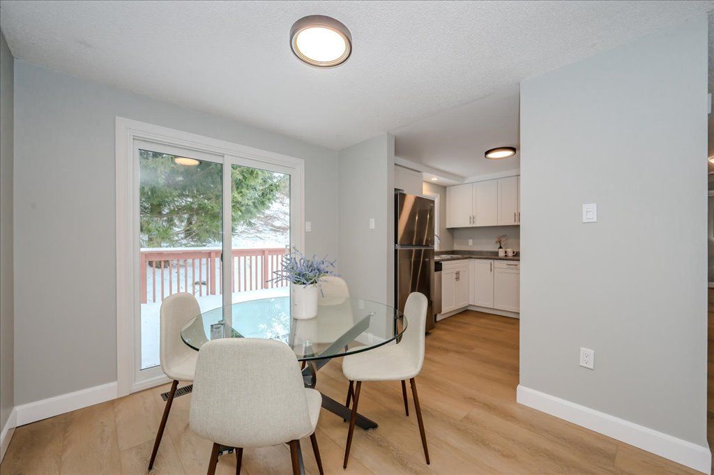 130 Freshmeadow Way