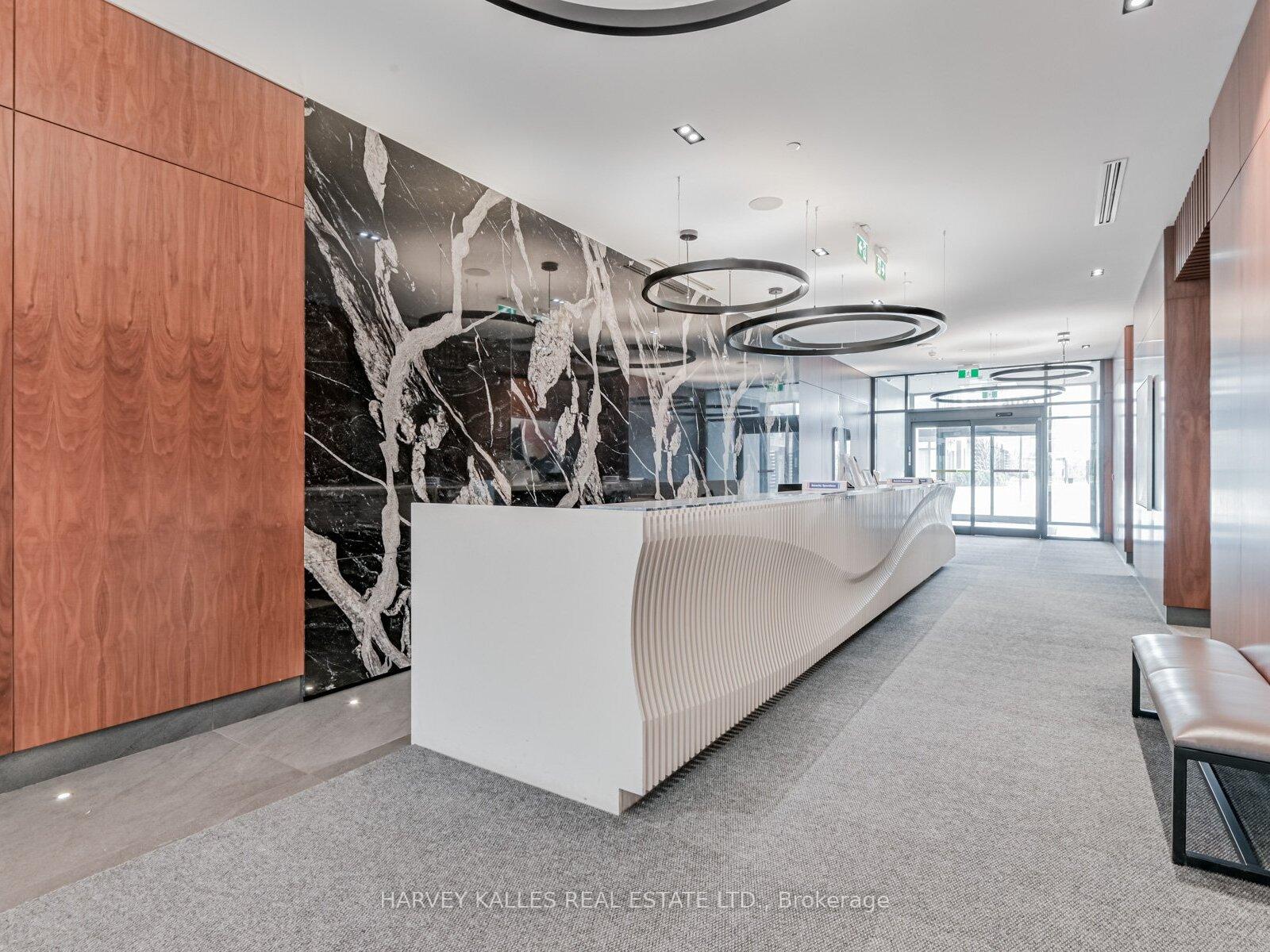 7895 Jane Street 1018