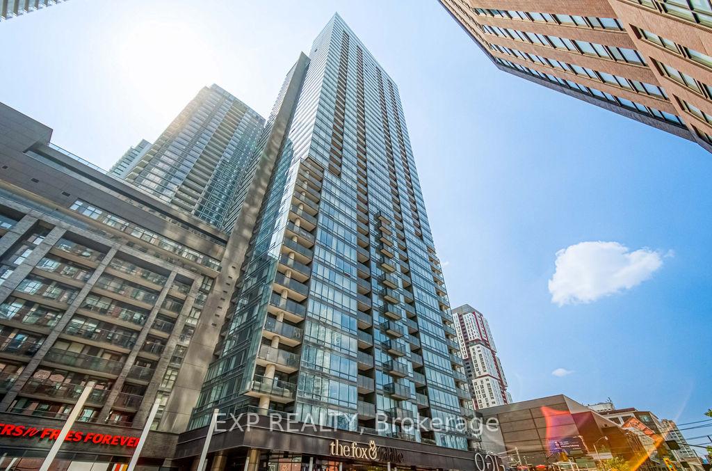2 Bedrooms Condo at 295 Adelaide, Toronto For sale