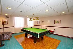 3650 Kaneff Crescent 207