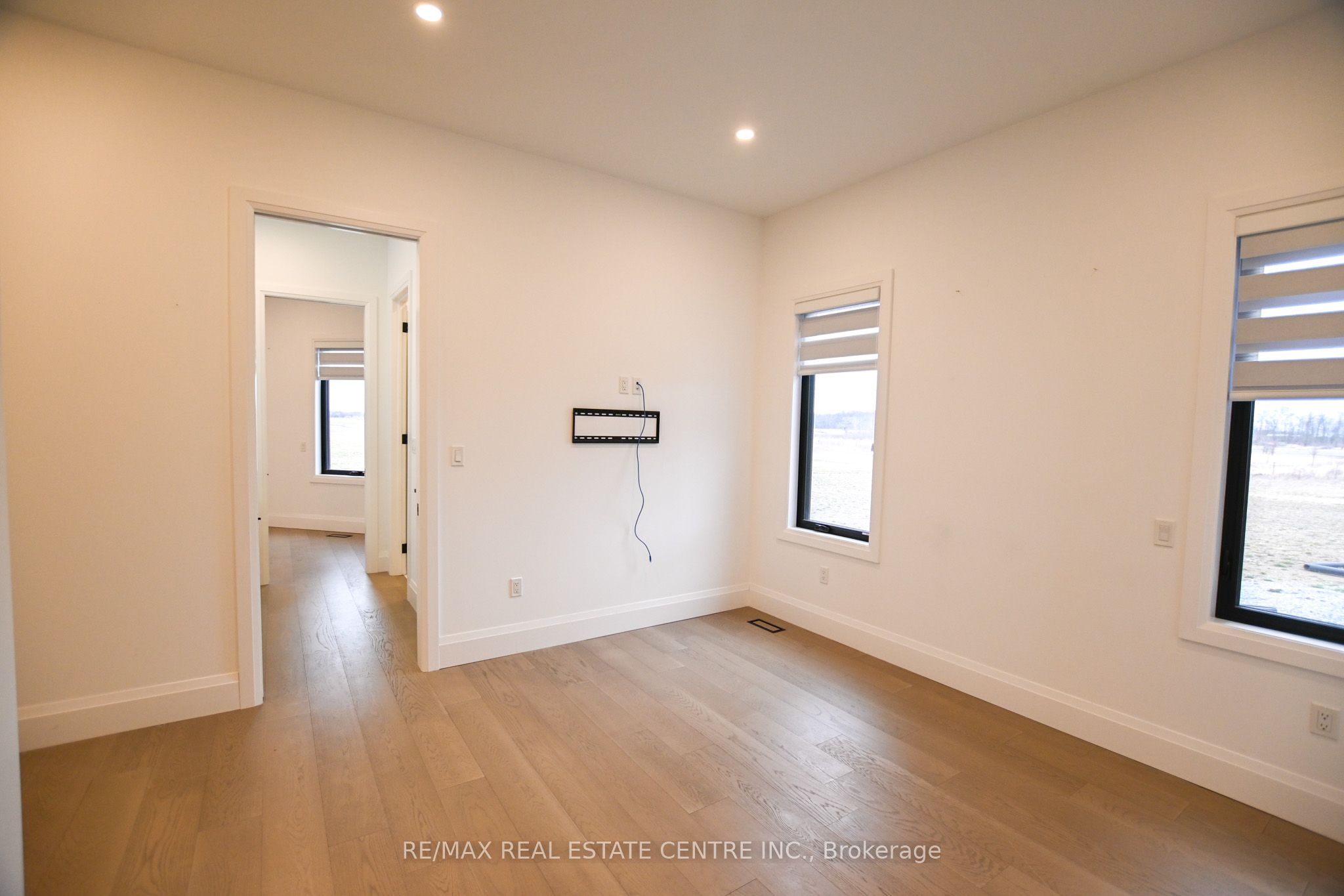 7325 Sunset Place, #3