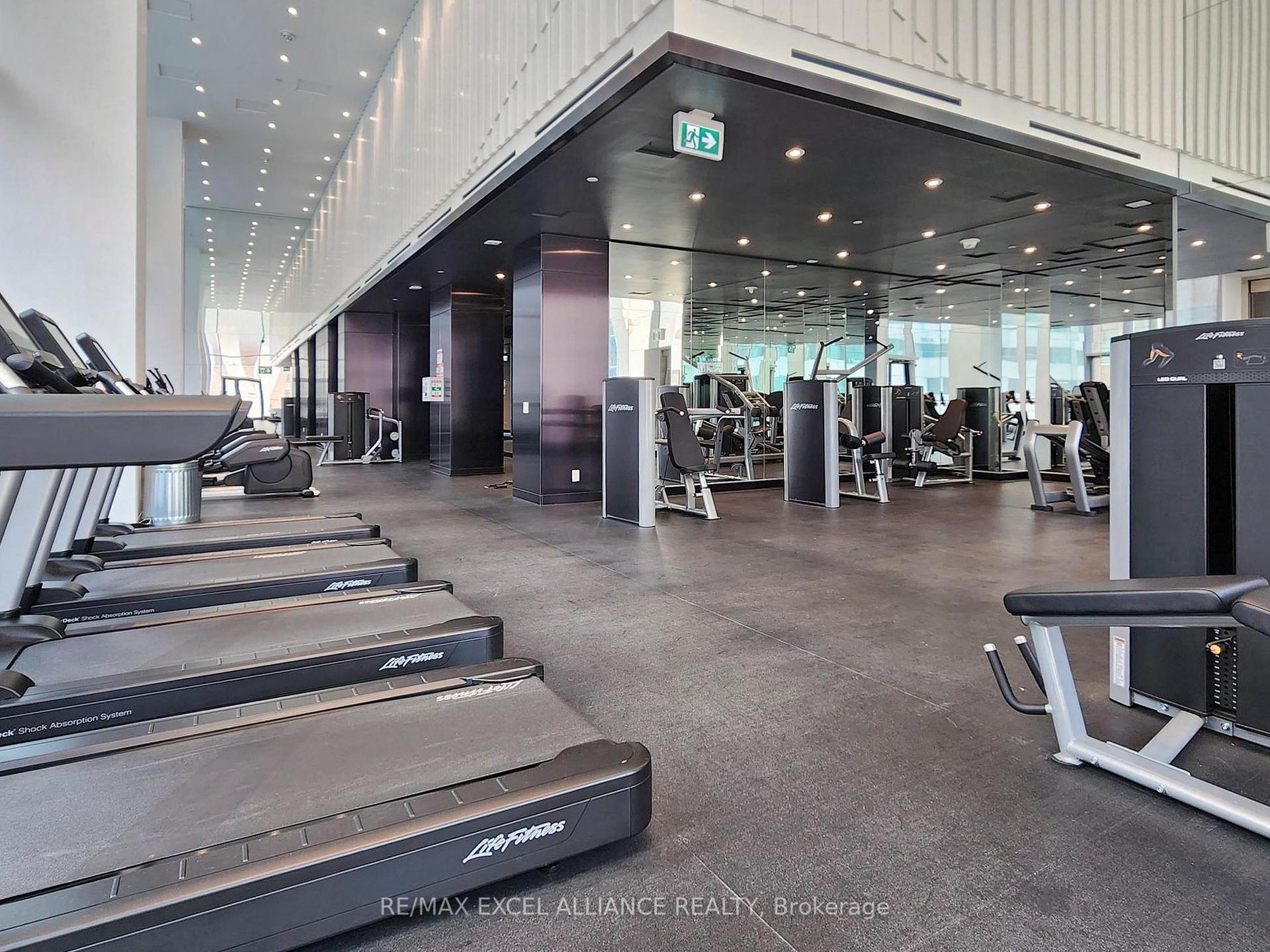 2 Bedrooms Condo at 357 King,  Toronto For sale