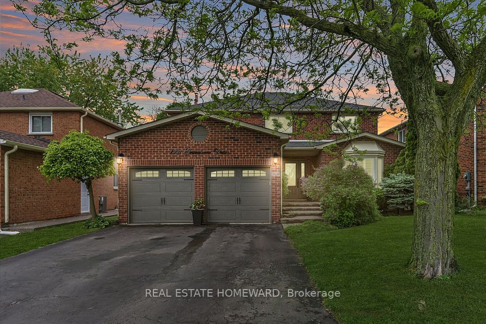 1221 Grandview
