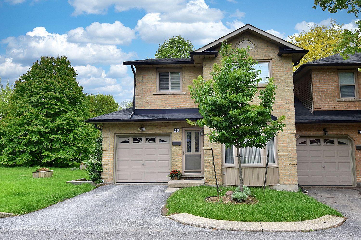 3 Bedrooms Condo at 644 Upper Paradise, Hamilton For sale